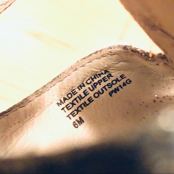 Michael Kors “Berkley” silver sparkly sandals - Picture 8 of 9